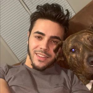 Meet your Posher, Chase